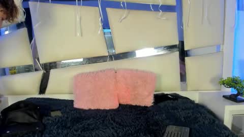 genesis_js online show from 11-15-25, 03:04