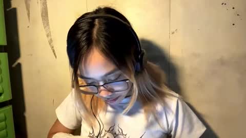 Yuki online show from 12-23-25, 10:24