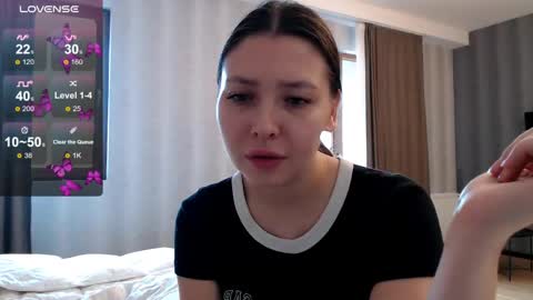 Snapshot of genev__ievee chatting on 06-06-26, 10:09 genev__ievee online show from 06-06-26, 10:09