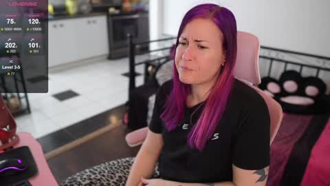 Genny Rock   and  online show from 02-02-25, 05:15