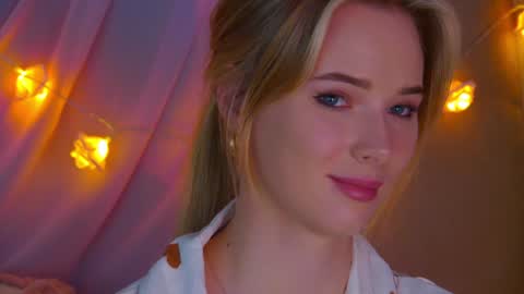 Snapshot of gentlerossi chatting on 01-16-25, 12:45 GentleRossi online show from 01-16-25, 12:45