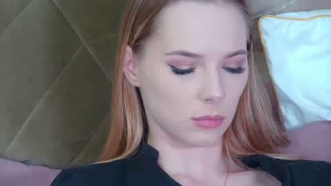 Snapshot of gentlerossi chatting on 10-17-25, 03:25 GentleRossi online show from 10-17-25, 03:25