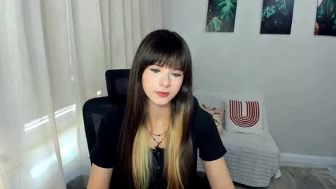 Alice online show from 03-25-26, 11:49