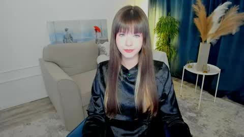 Snapshot of gentltease chatting on 05-14-26, 10:05 Alice online show from 05-14-26, 10:05