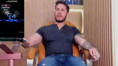 Snapshot of george_diesell_ chatting on 11-11-25, 04:01 George online show from 11-11-25, 04:01