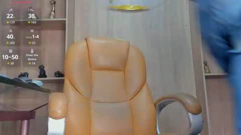 Snapshot of george_diesell_ chatting on 06-19-26, 05:56 George online show from 06-19-26, 05:56