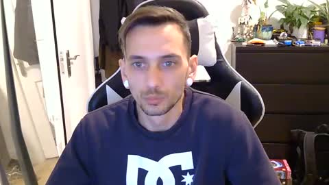 georgek0011 online show from 03-18-26, 12:58