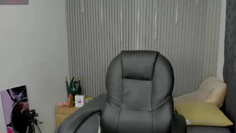 Snapshot of georgesmith_1 chatting on 06-02-26, 04:47 GEORGE online show from 06-02-26, 04:47