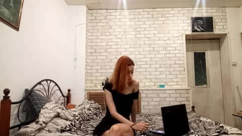 Ellie online show from 04-05-26, 11:51