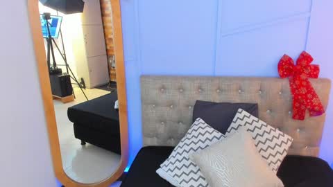 Georgina Coule online show from 12-11-24, 12:02