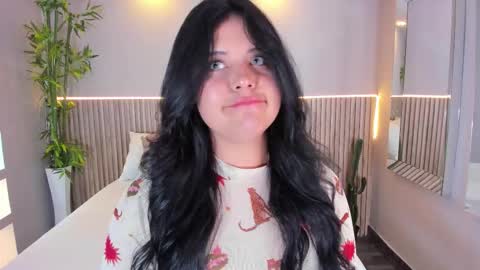 GeorginaReyes  online show from 12-19-25, 10:39