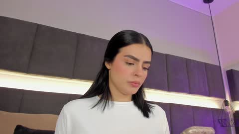 Kendal  online show from 01-07-25, 10:08