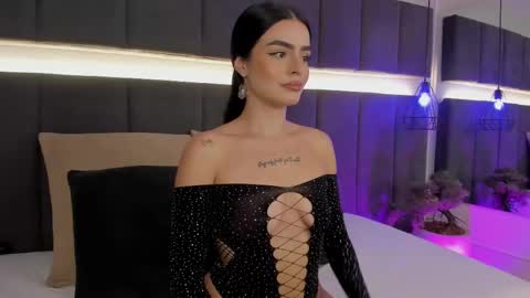 Kendal  online show from 02-09-25, 10:32