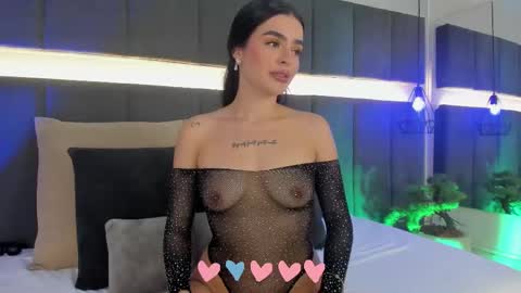 Kendal  online show from 02-17-25, 11:09