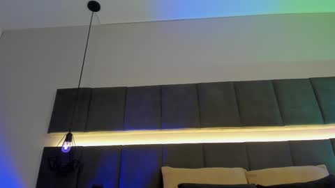 Kendal  online show from 02-18-25, 11:41