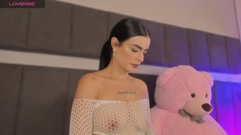 Kendal  online show from 03-08-25, 10:56