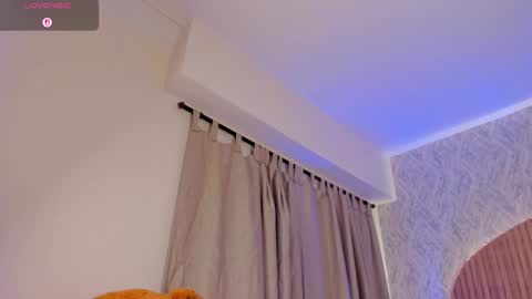 Kendal  online show from 09-30-25, 08:36