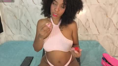 Snapshot of georgis__ chatting on 11-19-25, 09:15 Georgina online show from 11-19-25, 09:15