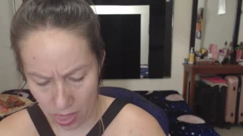 Snapshot of geral_bhri chatting on 10-15-25, 01:50 geral bhri online show from 10-15-25, 01:50