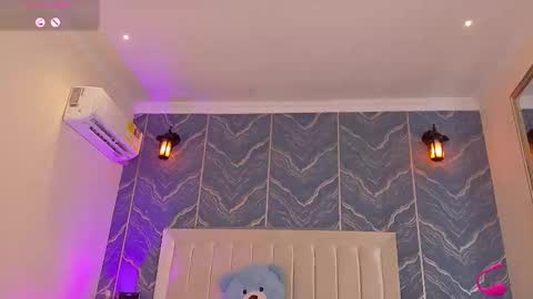    online show from 11-12-25, 12:27