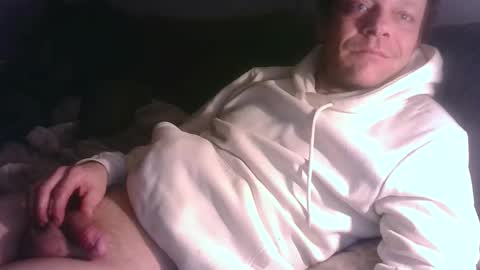 Snapshot of german33bi chatting on 11-15-25, 06:00 German33FFM1 online show from 11-15-25, 06:00