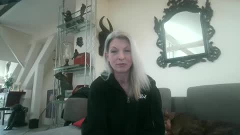 Snapshot of germansweety1 chatting on 04-04-26, 01:08 germansweety online show from 04-04-26, 01:08