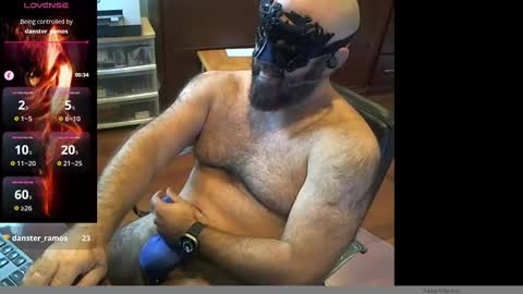 Snapshot of geronimo_431 chatting on 11-07-25, 05:57 Daddy Jokes online show from 11-07-25, 05:57