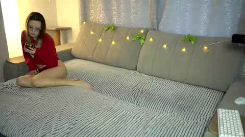 Jean and Isa couple Van online show from 12-23-25, 06:11