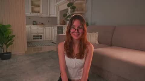 Snapshot of gertrudisshinn chatting on 07-14-26, 03:40 Kristy online show from 07-14-26, 03:40