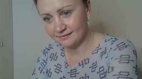 Snapshot of gessy_angel chatting on 03-29-26, 08:31 gessy_angel online show from 03-29-26, 08:31
