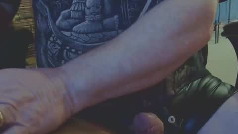 Snapshot of geterdone69mmm chatting on 02-11-26, 01:38 geterdone69mmm online show from 02-11-26, 01:38