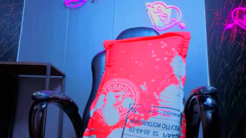 Snapshot of gewn2004 chatting on 11-07-25, 07:03 gewn2004 online show from 11-07-25, 07:03