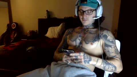 Snapshot of ggwicked chatting on 02-08-25, 02:36 ggwicked online show from 02-08-25, 02:36