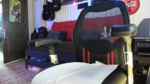 Snapshot of ghala chatting on 12-30-24, 09:37 DarkMan online show from 12-30-24, 09:37