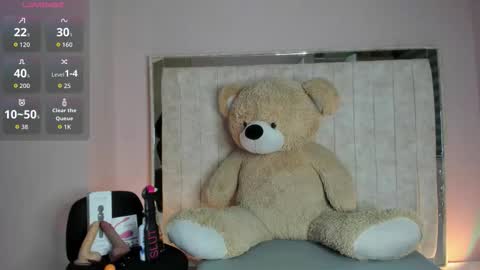 Snapshot of ghanimastrom chatting on 11-02-25, 11:51 Danna Astrom online show from 11-02-25, 11:51