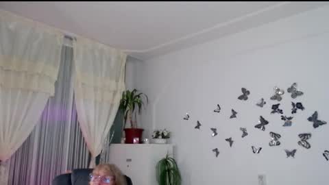 Ghertrudequeen online show from 10-20-25, 03:07