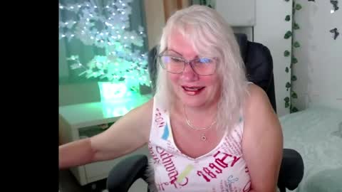 Snapshot of ghertrudequeen chatting on 06-05-26, 04:19 Ghertrudequeen online show from 06-05-26, 04:19