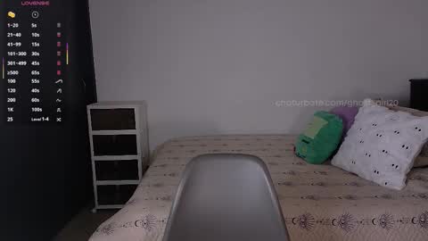 Snapshot of ghost_girl20 chatting on 10-09-25, 12:08 Im Jenn Next stream Monday - start -5 GMT online show from 10-09-25, 12:08