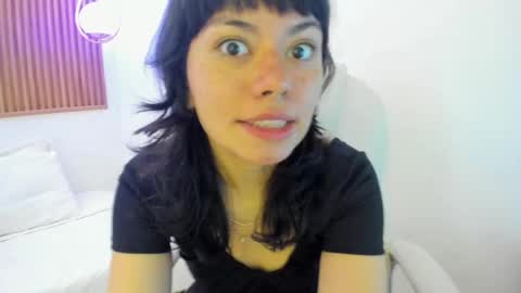 Snapshot of ghostmila chatting on 04-18-26, 02:54 Milaa online show from 04-18-26, 02:54