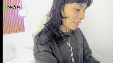Snapshot of ghostmila chatting on 05-07-26, 01:49 Milaa online show from 05-07-26, 01:49