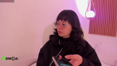 Snapshot of ghostmila chatting on 05-18-26, 02:07 Milaa online show from 05-18-26, 02:07