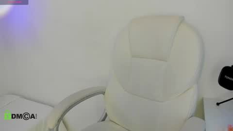 Snapshot of ghostmila chatting on 05-25-26, 01:06 Milaa online show from 05-25-26, 01:06