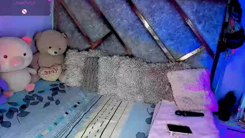 Snapshot of gia21xxx chatting on 11-22-25, 01:15 Gia Ferrara online show from 11-22-25, 01:15