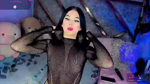 Snapshot of gia21xxx chatting on 11-23-25, 07:02 Gia Ferrara online show from 11-23-25, 07:02