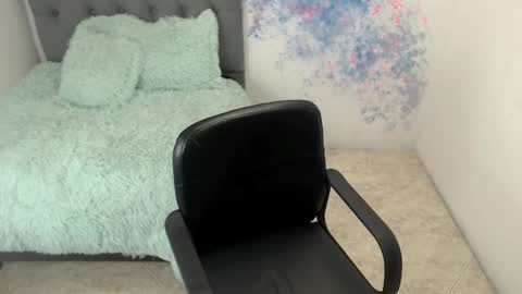 Snapshot of gia_atm chatting on 02-05-25, 07:10 Gia atm online show from 02-05-25, 07:10