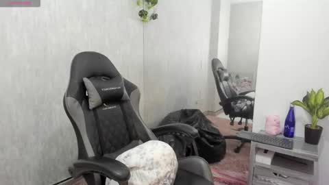 Snapshot of gia_campbell chatting on 01-15-26, 11:08 Gia online show from 01-15-26, 11:08