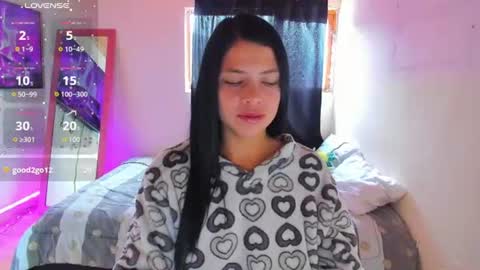 Snapshot of gia_contii chatting on 07-09-26, 02:43 giaaaa online show from 07-09-26, 02:43