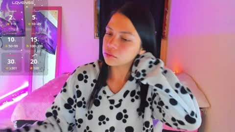 Snapshot of gia_contii chatting on 07-17-26, 10:33 giaaaa online show from 07-17-26, 10:33