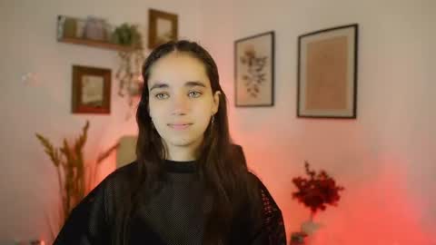 Snapshot of gia_paige18 chatting on 09-17-25, 01:02 Gia Paige18 online show from 09-17-25, 01:02