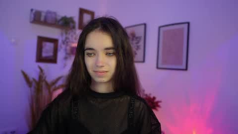 Snapshot of gia_paige18 chatting on 11-06-25, 08:04 Gia Paige18 online show from 11-06-25, 08:04